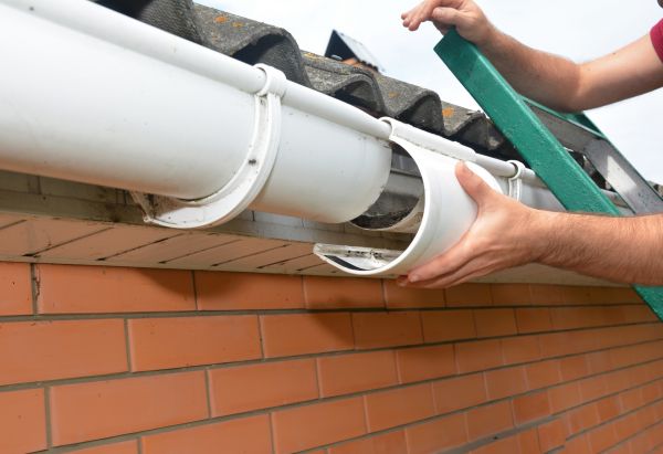 Gutter Seam Repair